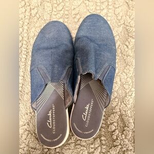 Women’s Clark’s Cloudsteppers - Size 7